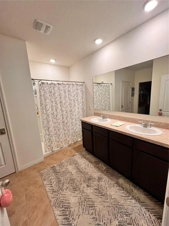 Photo of 1267 IGUANA LOOP