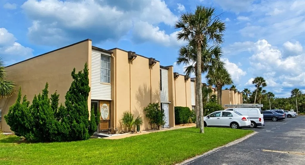 Photo of Unit UT23 at 5500 OCEAN SHORE BOULEVARD