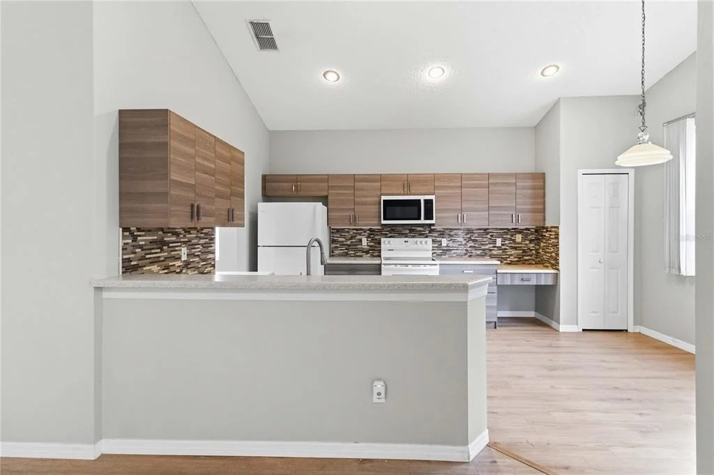 Photo of 2412 RUNYON CIRCLE