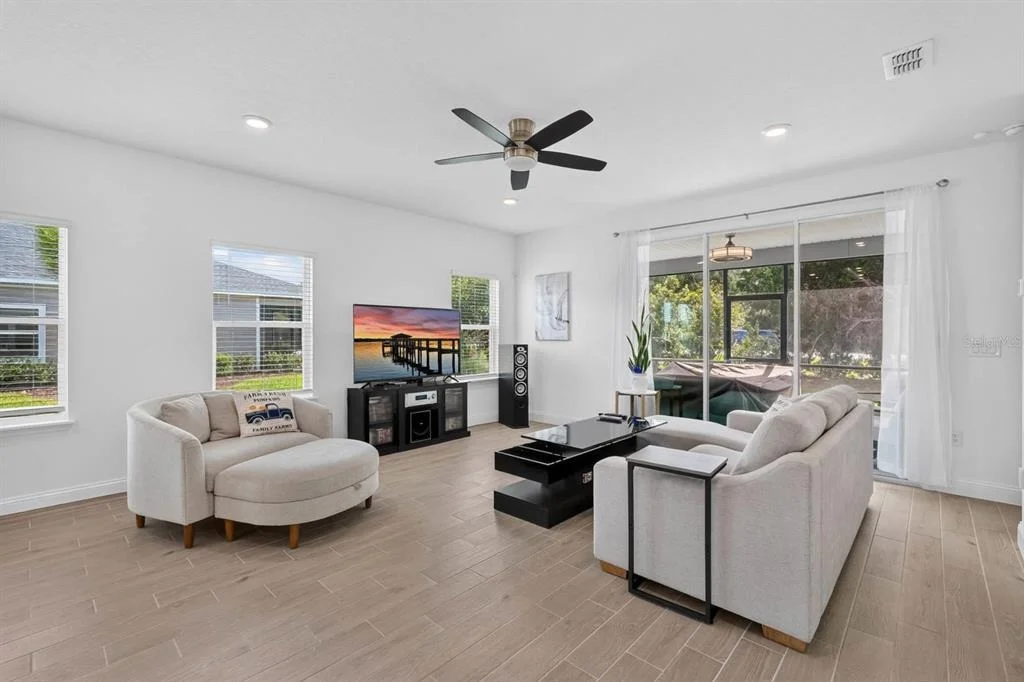 Photo of 2173 RAGLAN CIRCLE