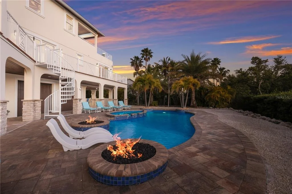 Photo of 313 HAMMOCK CIRCLE
