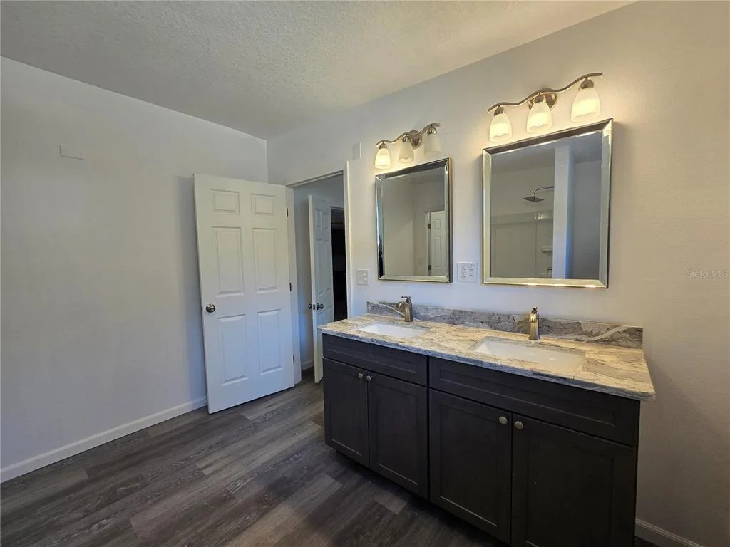 Photo of 43541 DIXIE DRIVE