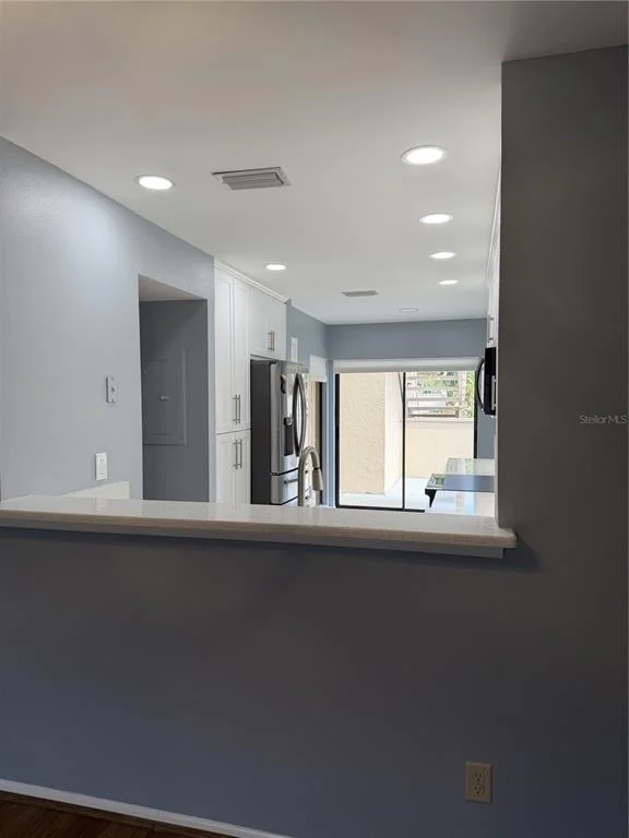 Photo of 2004 LONGPOINTE CIRCLE
