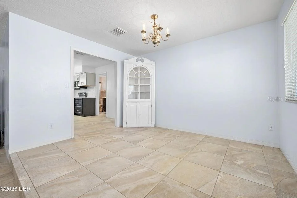Photo of 190 ELLICOTT DRIVE
