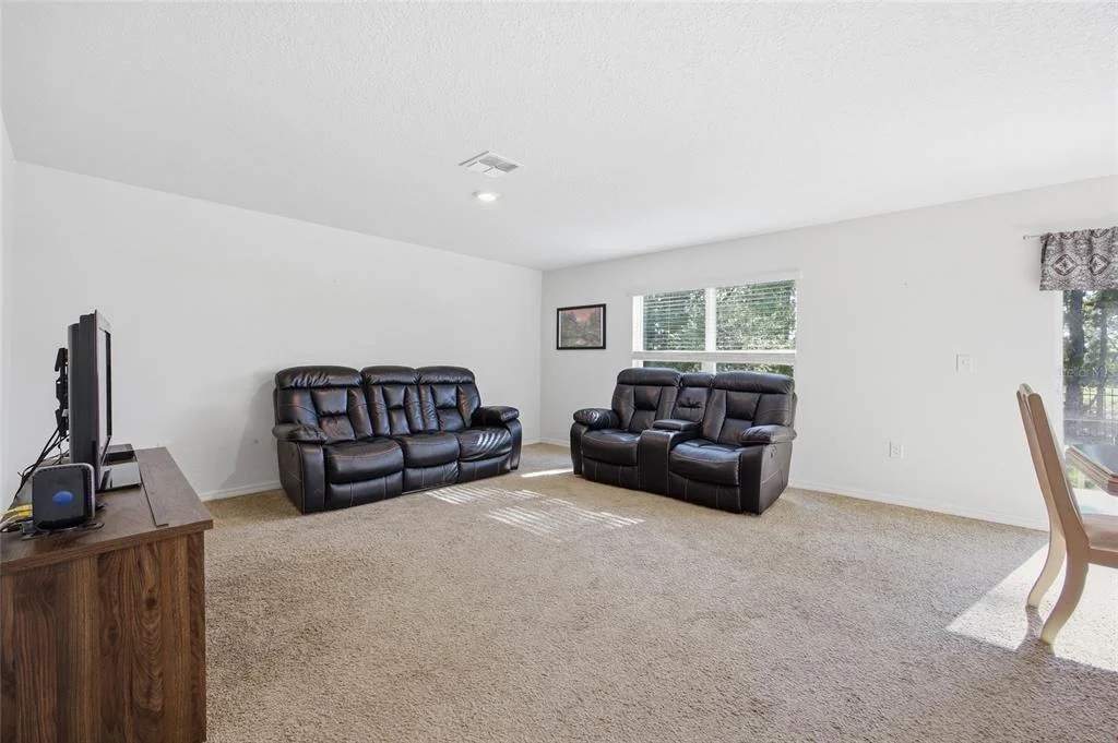 Photo of 273 HICKORY COURSE RADIAL