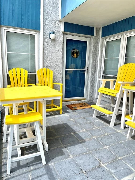 Photo of Unit H at 315 MEDALLION BOULEVARD