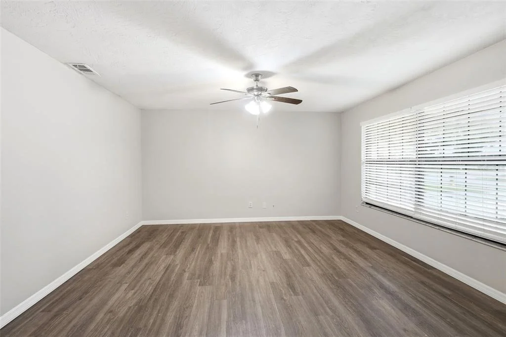 Photo of 483 SPRUCEVIEW DRIVE