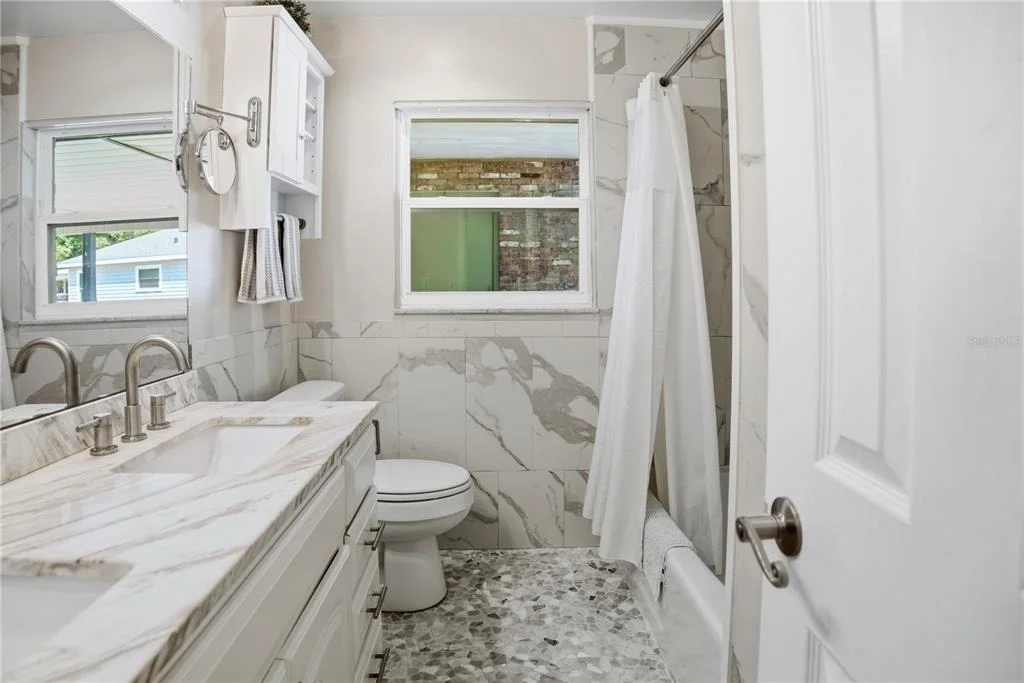 Photo of 8 SILVER WAY