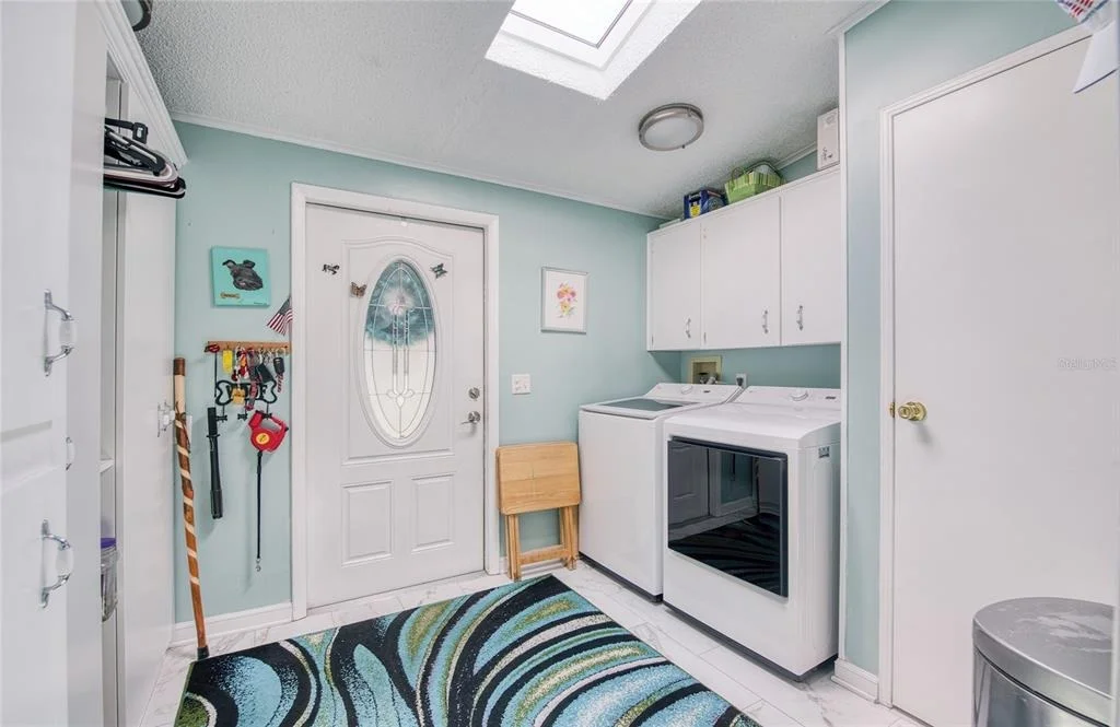 Photo of 214 DOLPHIN DRIVE N