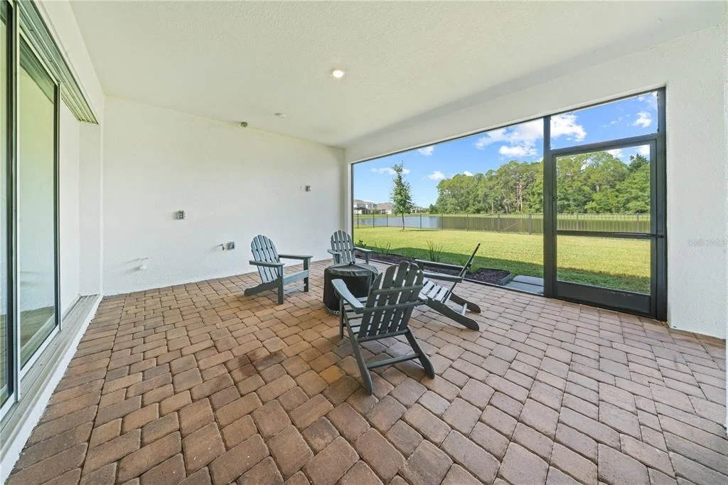 Photo of 33734 LANDSMAN LOOP