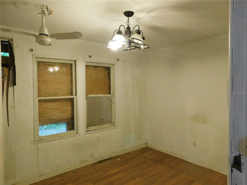 Photo of 911 12TH AVENUE W