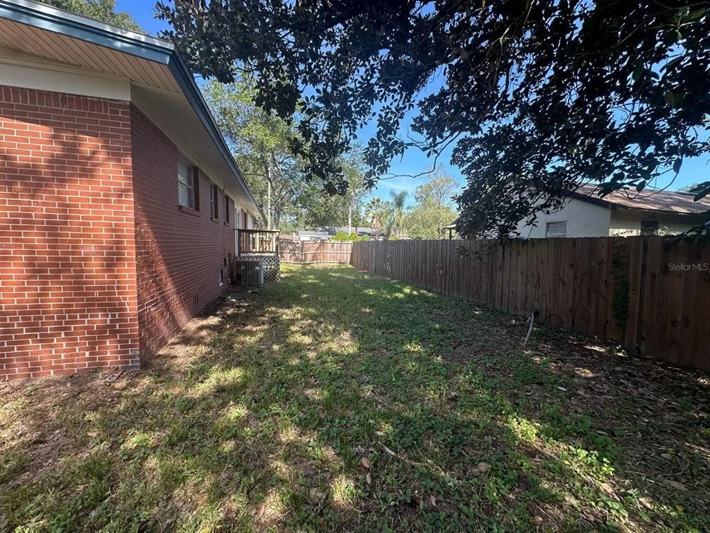 Photo of 1430 RON ROAD