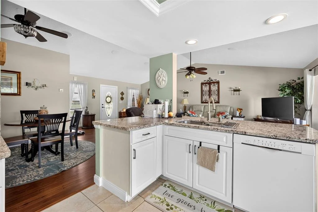 Photo of 25454 PALISADE ROAD