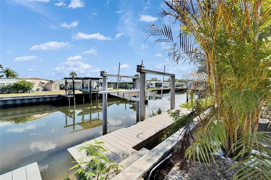 Photo of 6536 SIMONE SHORES CIRCLE