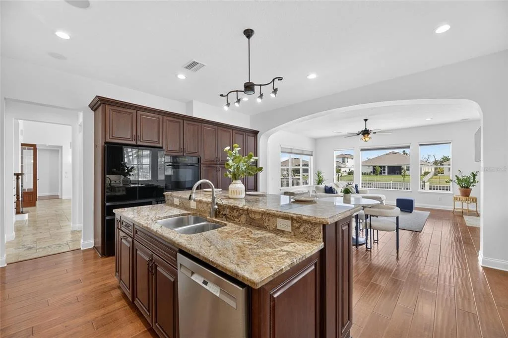 Photo of 715 ISLEBAY DRIVE
