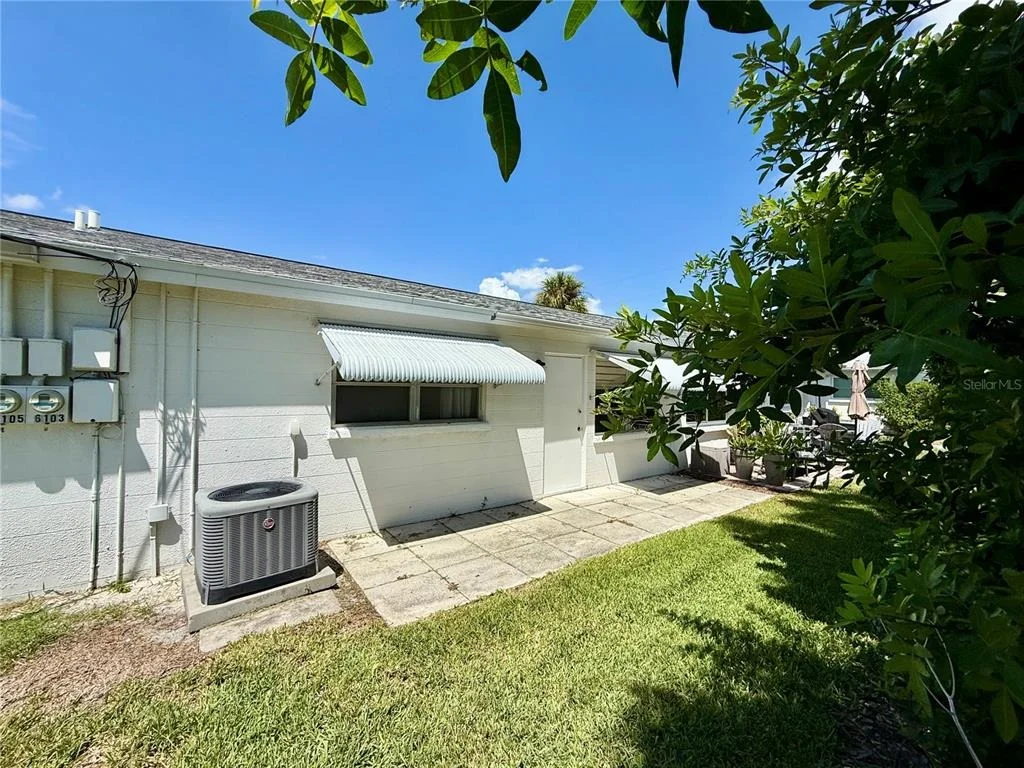 Photo of 6105 CORAL WAY