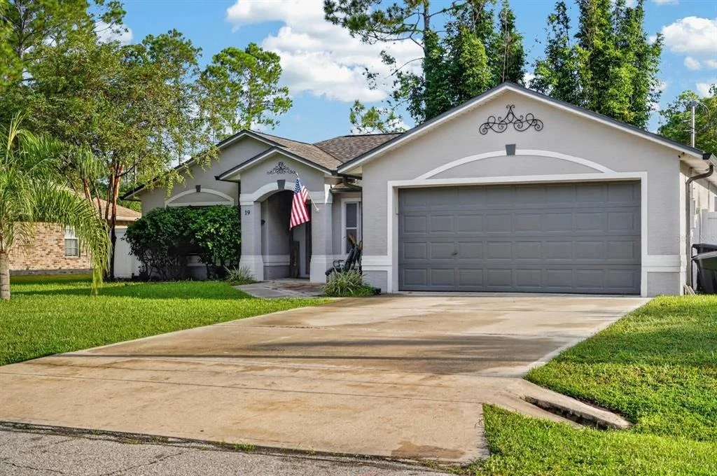 Photo of 19 RED OAK PLACE