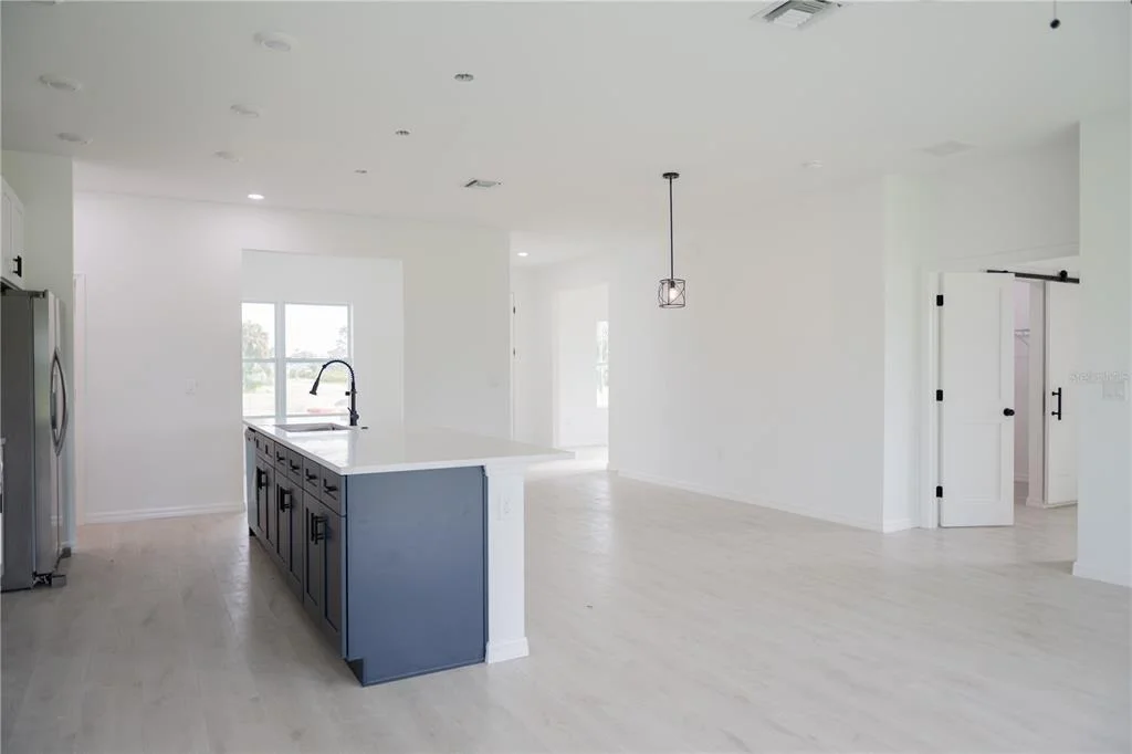 Photo of 46 MASTER DRIVE