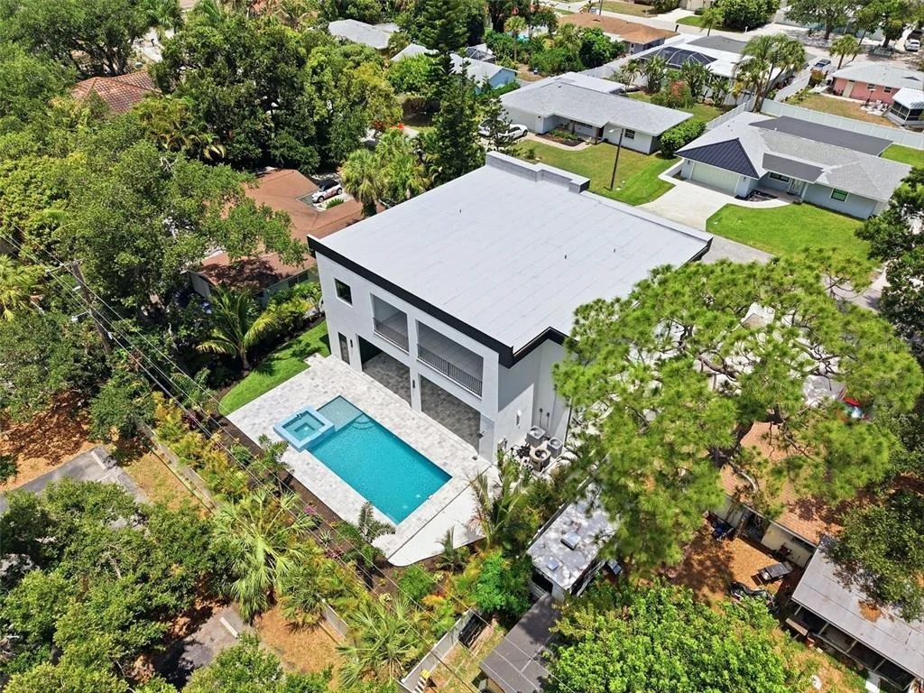 Photo of 1870 JASMINE DRIVE