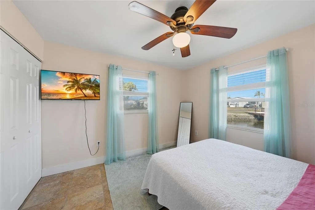 Photo of 8416 RIVERSIDE DRIVE