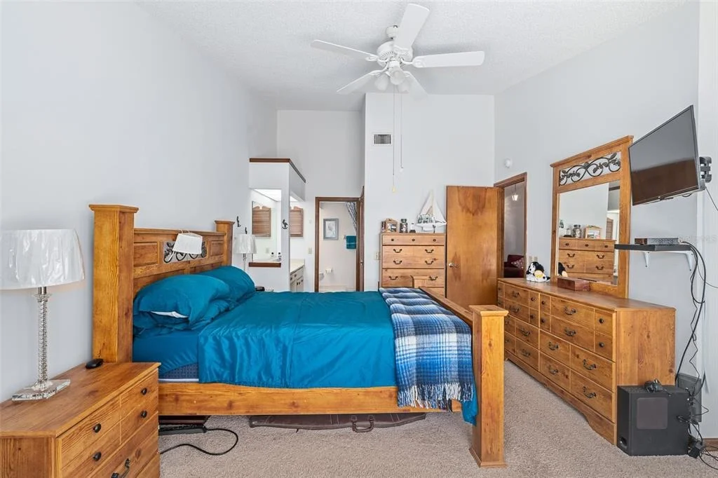 Photo of Unit 308 at 596 N NOVA ROAD