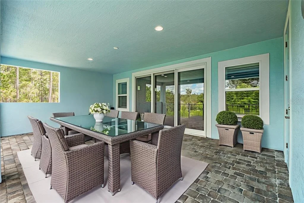 Photo of 998 DOWNSHIRE LANE