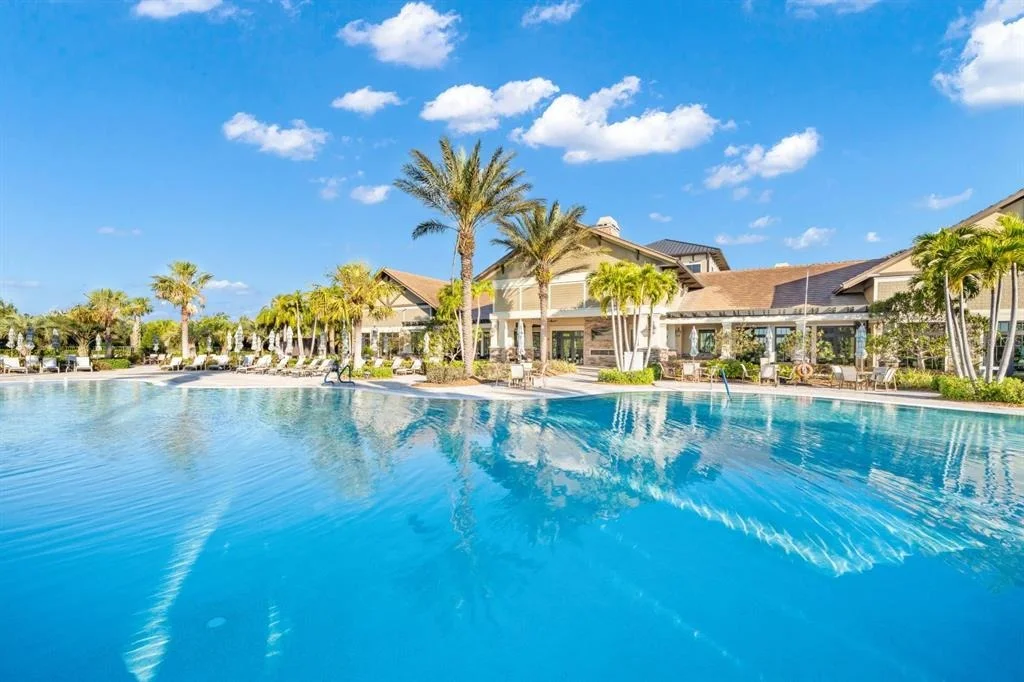 Photo of 7653 SUMMERLAND COVE