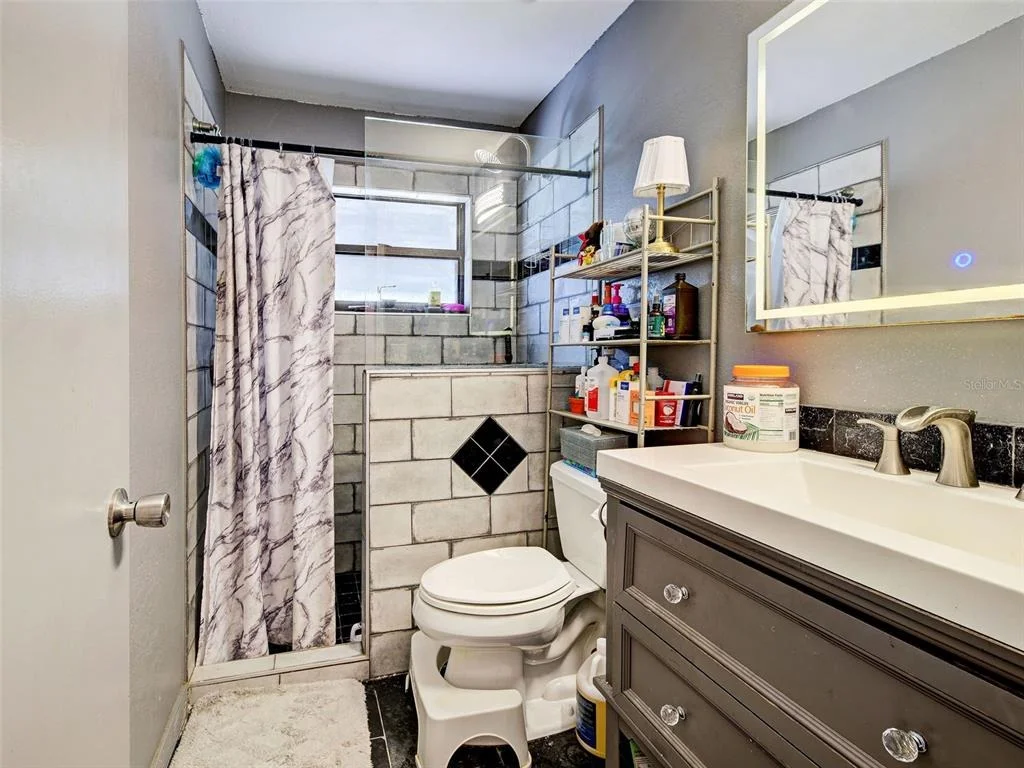 Photo of 20 IDLE SANDS DRIVE