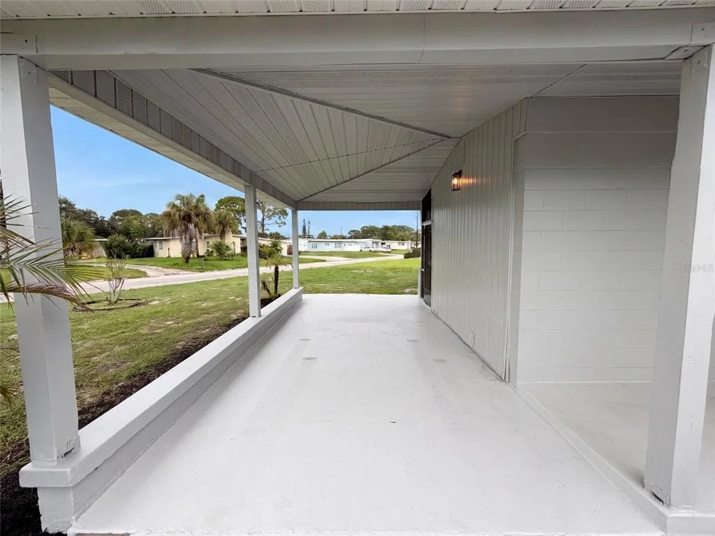 Photo of 1053 AZALEA LANE