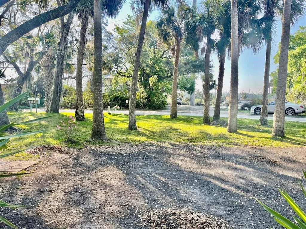 Photo of 400 PALM AVENUE