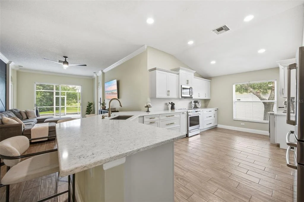 Photo of 416 CYPRESS VIEW DRIVE