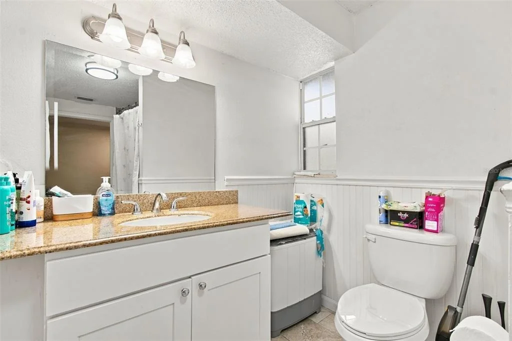 Photo of 1325 OAKCREST DRIVE