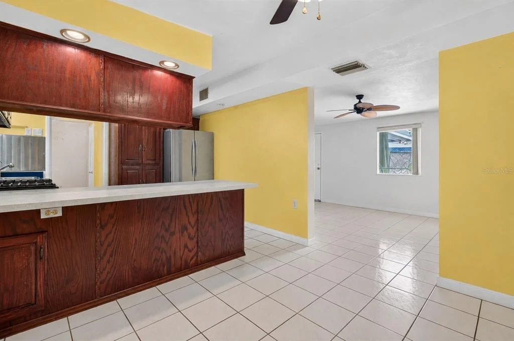 Photo of 568 MANOR DRIVE