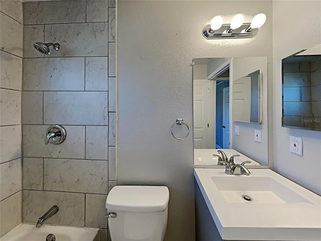Photo of 11701 LYNMOOR DRIVE