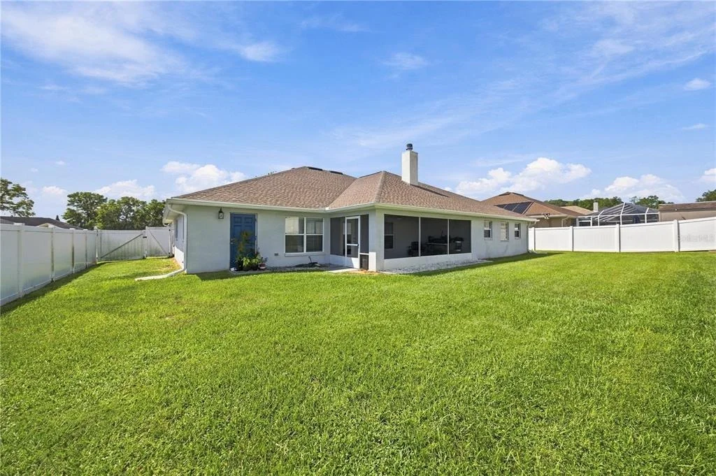 Photo of 6875 SE 11TH PLACE