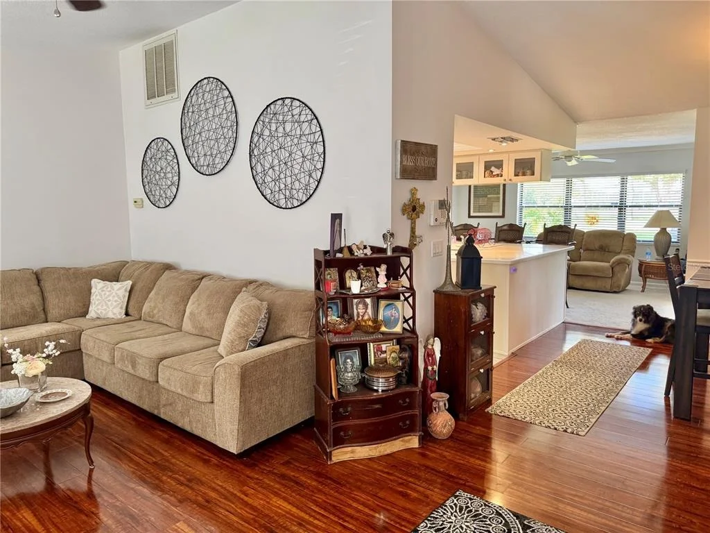 Photo of 3401 DIVOT ROAD