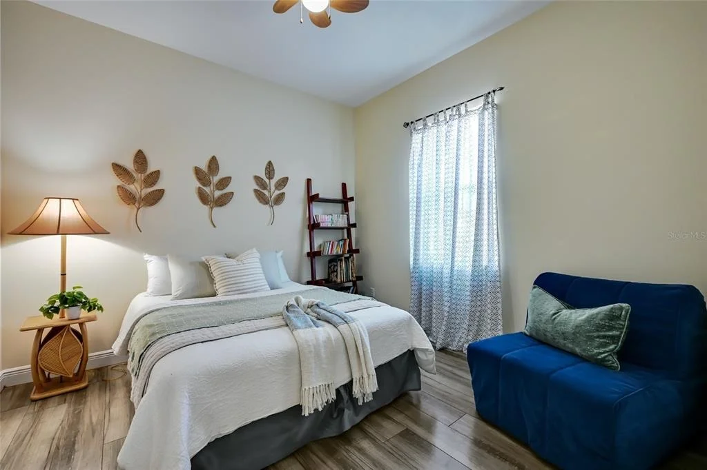 Photo of 525 MAST DRIVE