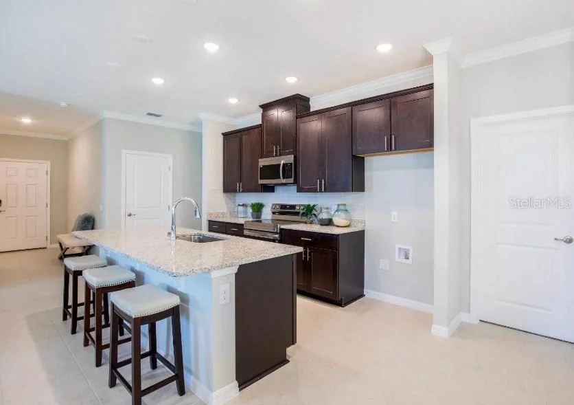 Photo of 39 POPLAR DRIVE