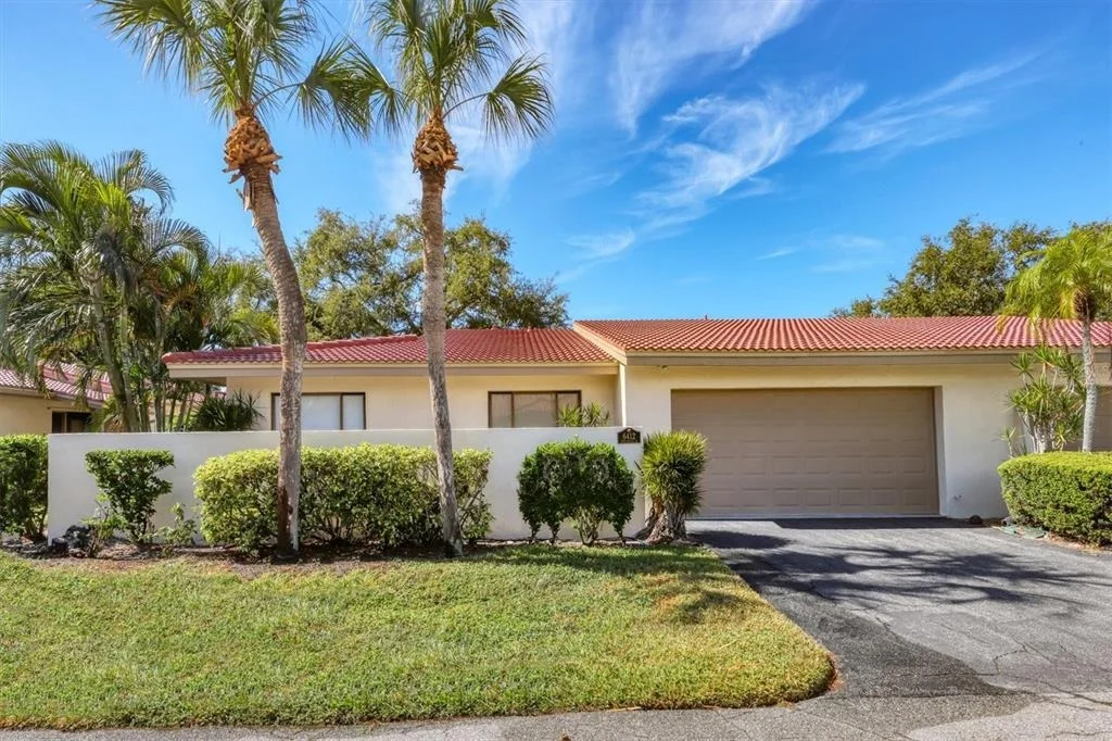 Photo of 6412 SUN EAGLE LANE