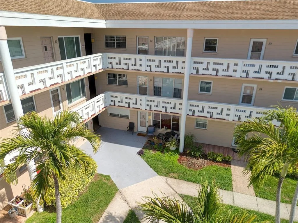 Photo of Unit 32 at 2436 RHODESIAN DRIVE