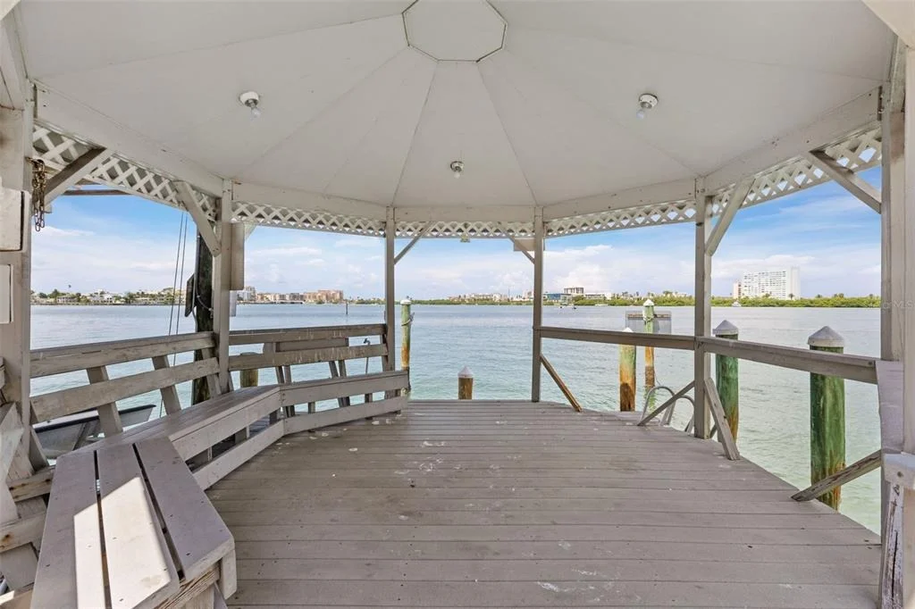 Photo of 290 BAYSIDE DRIVE