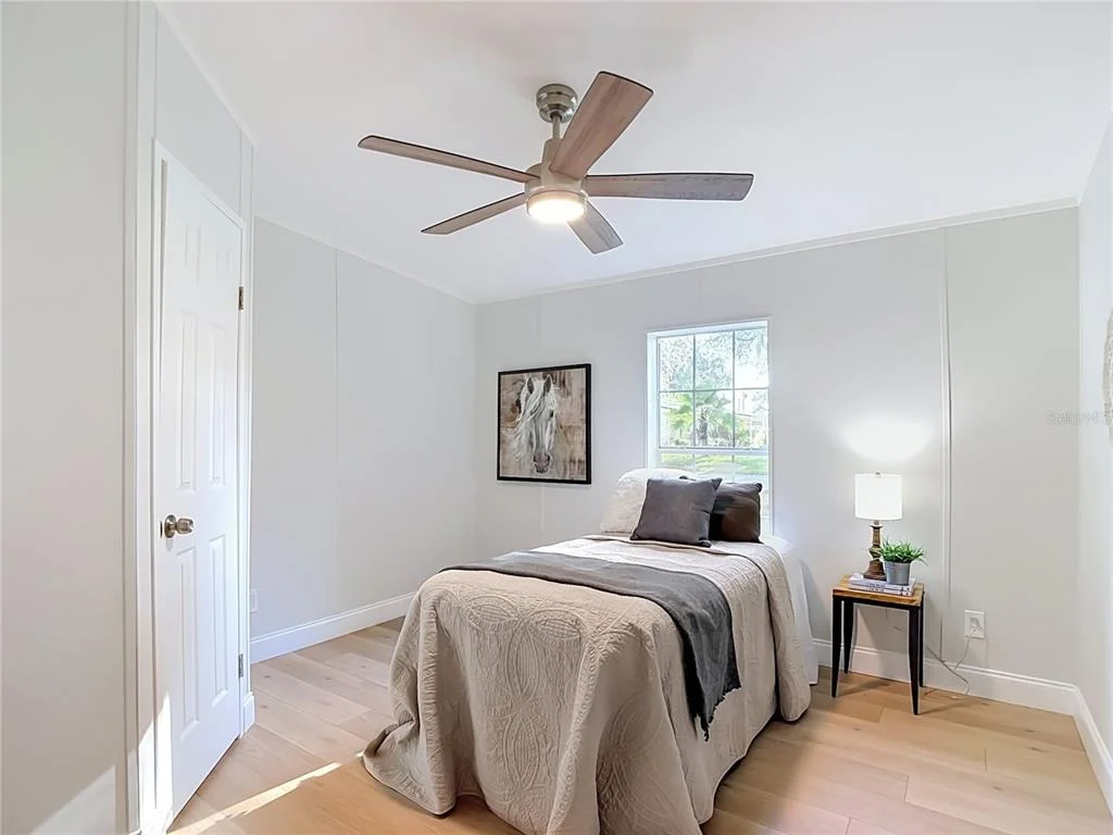 Photo of 33124 JAMETTE ROAD