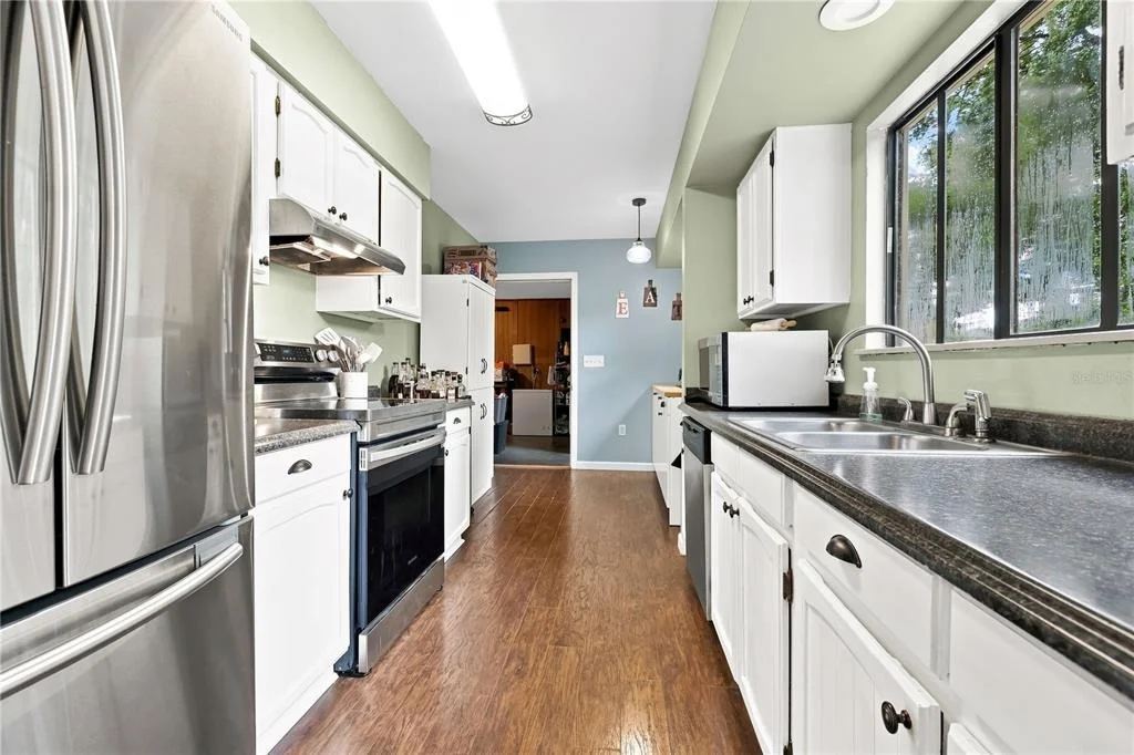 Photo of 2323 VIEW WAY