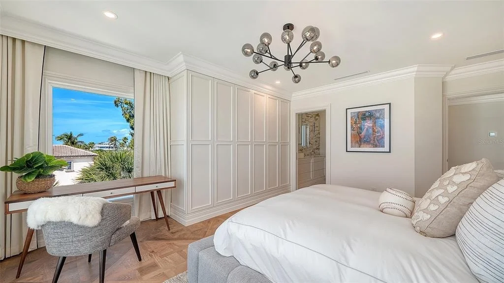 Photo of 6529 GULFSIDE ROAD