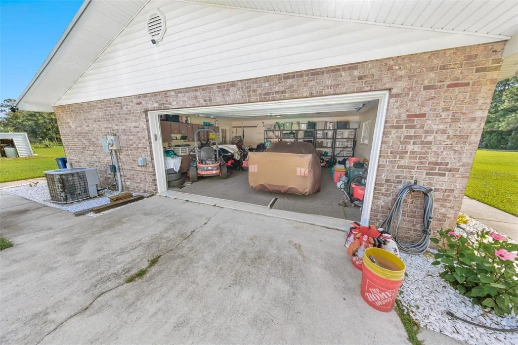 Photo of 2041 HALIFAX DRIVE