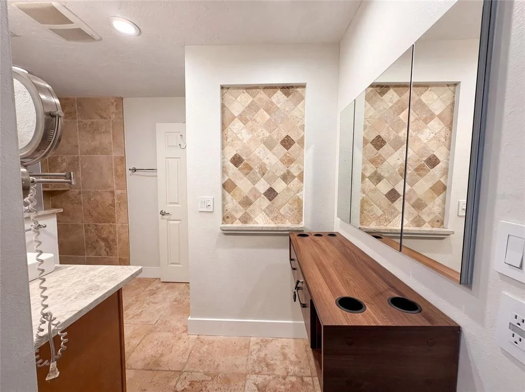 Photo of 8028 CONSERVATORY CIRCLE