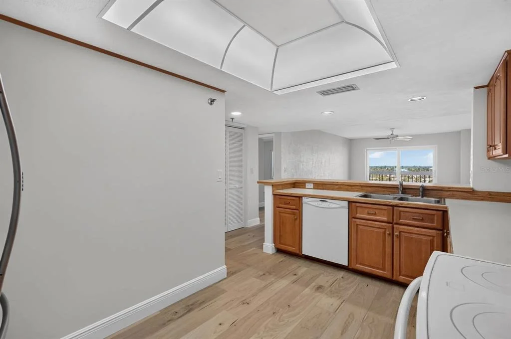 Photo of Unit 4E at 1513 OCEAN SHORE BOULEVARD