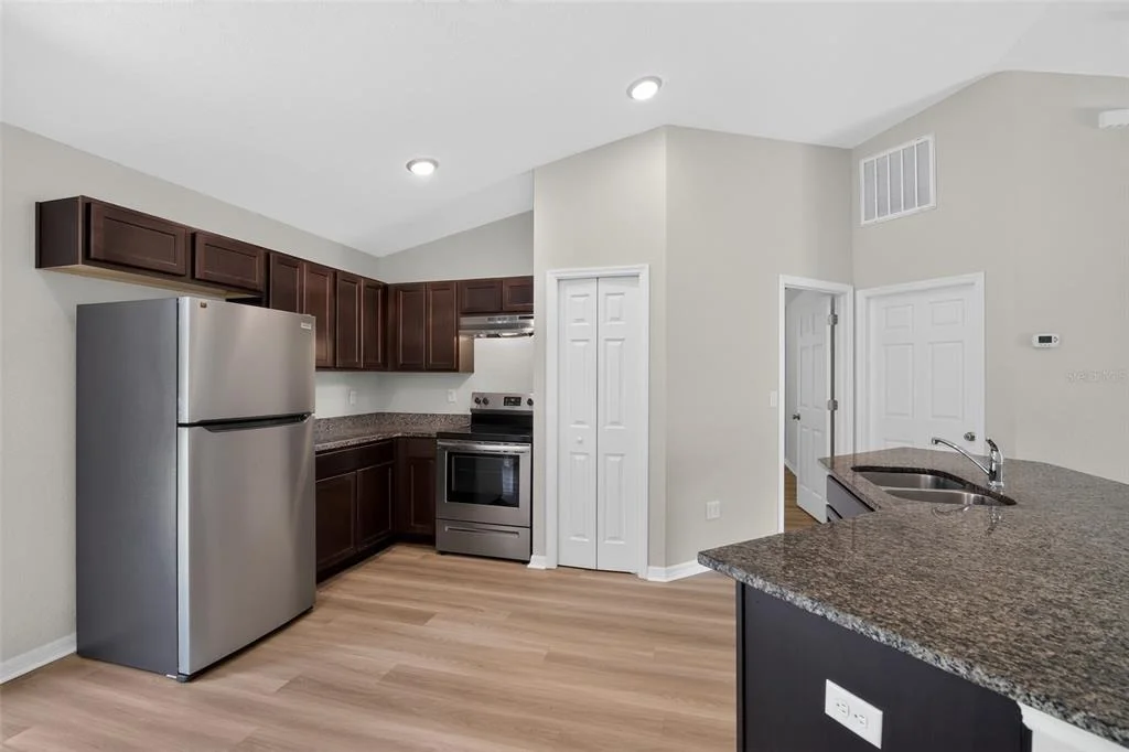 Photo of 16 SPRING LOOP COURT