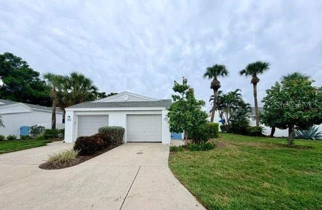 Photo of 950 WATERSIDE LANE
