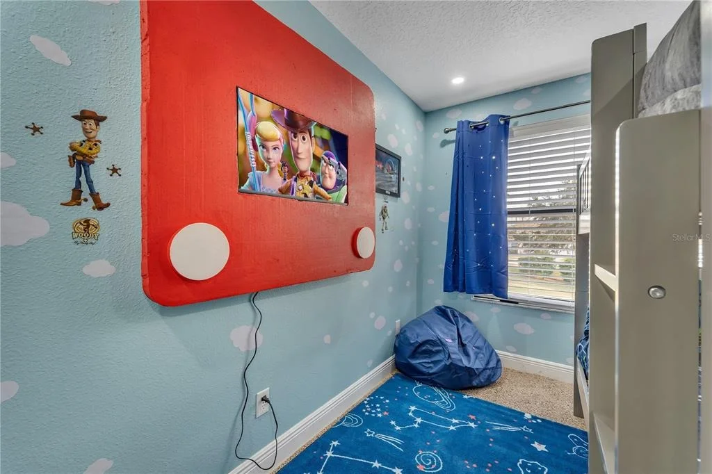 Photo of 419 MCFEE DRIVE